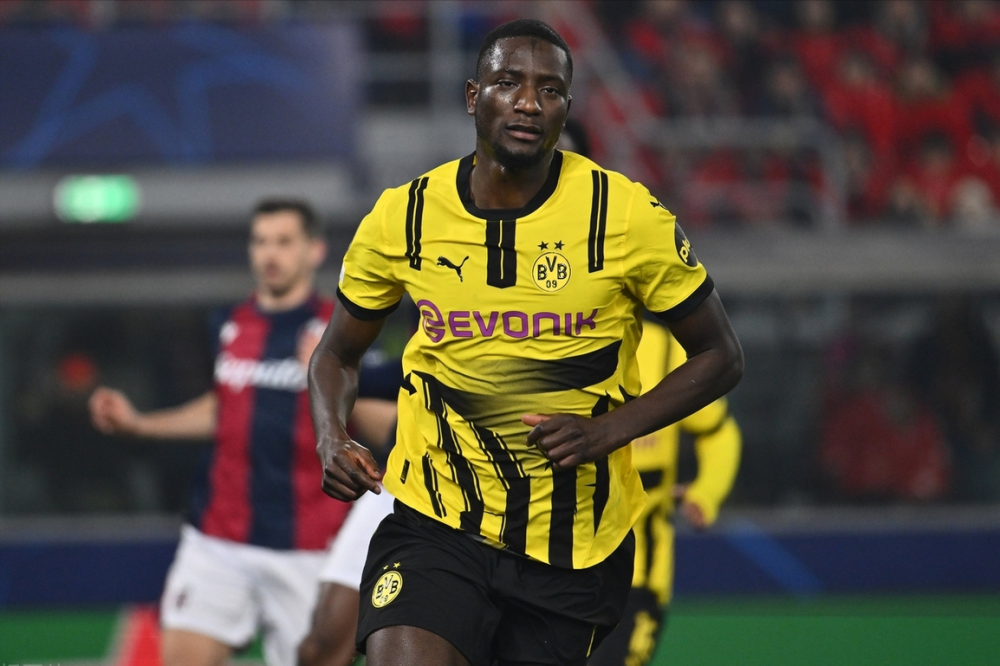 多特蒙德逆转哥伦比亚，阿尔瓦雷斯点燃赛场