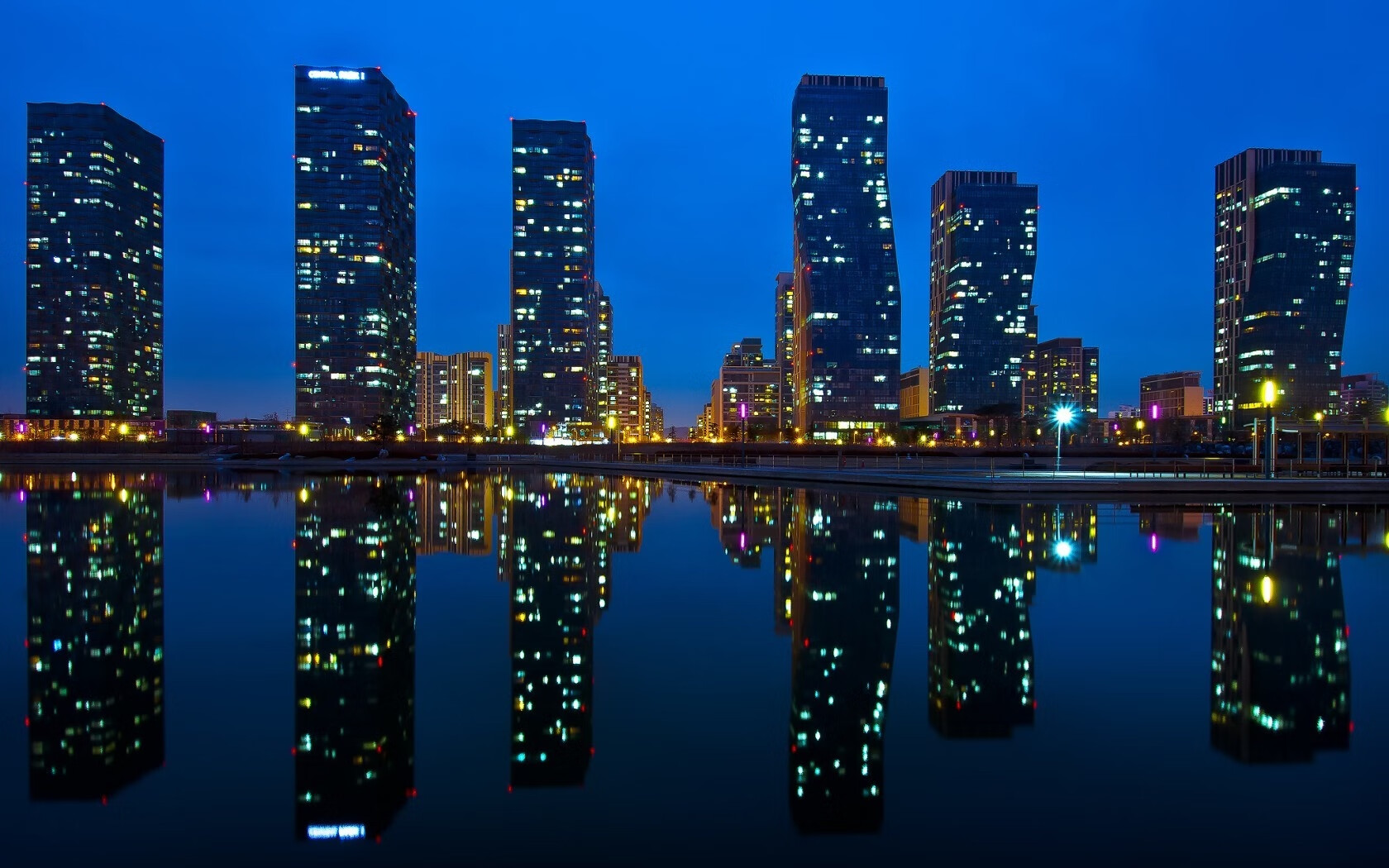 足球与王冠，那个叫乔治的夜晚