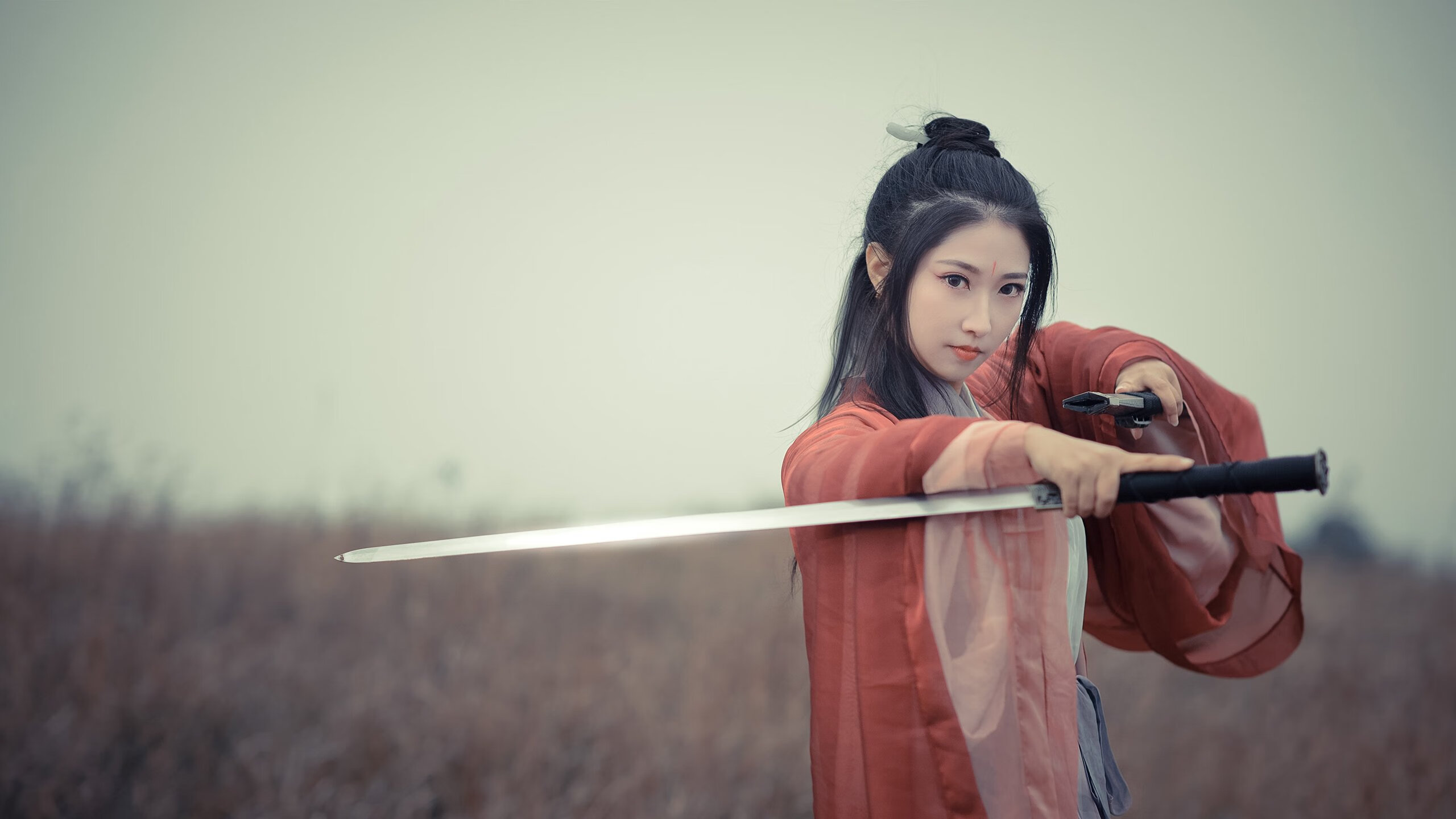 萨拉赫硬仗之王本色尽显，曼城单节爆发拉开塞维利亚差距