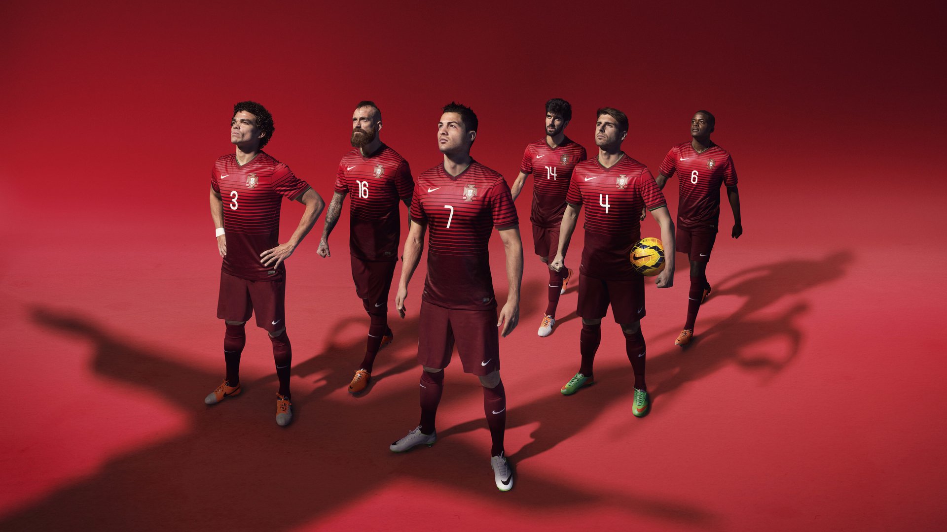 绿茵烽火,当南美鹰啄伤法老,葡萄牙剑客亮出致命刃