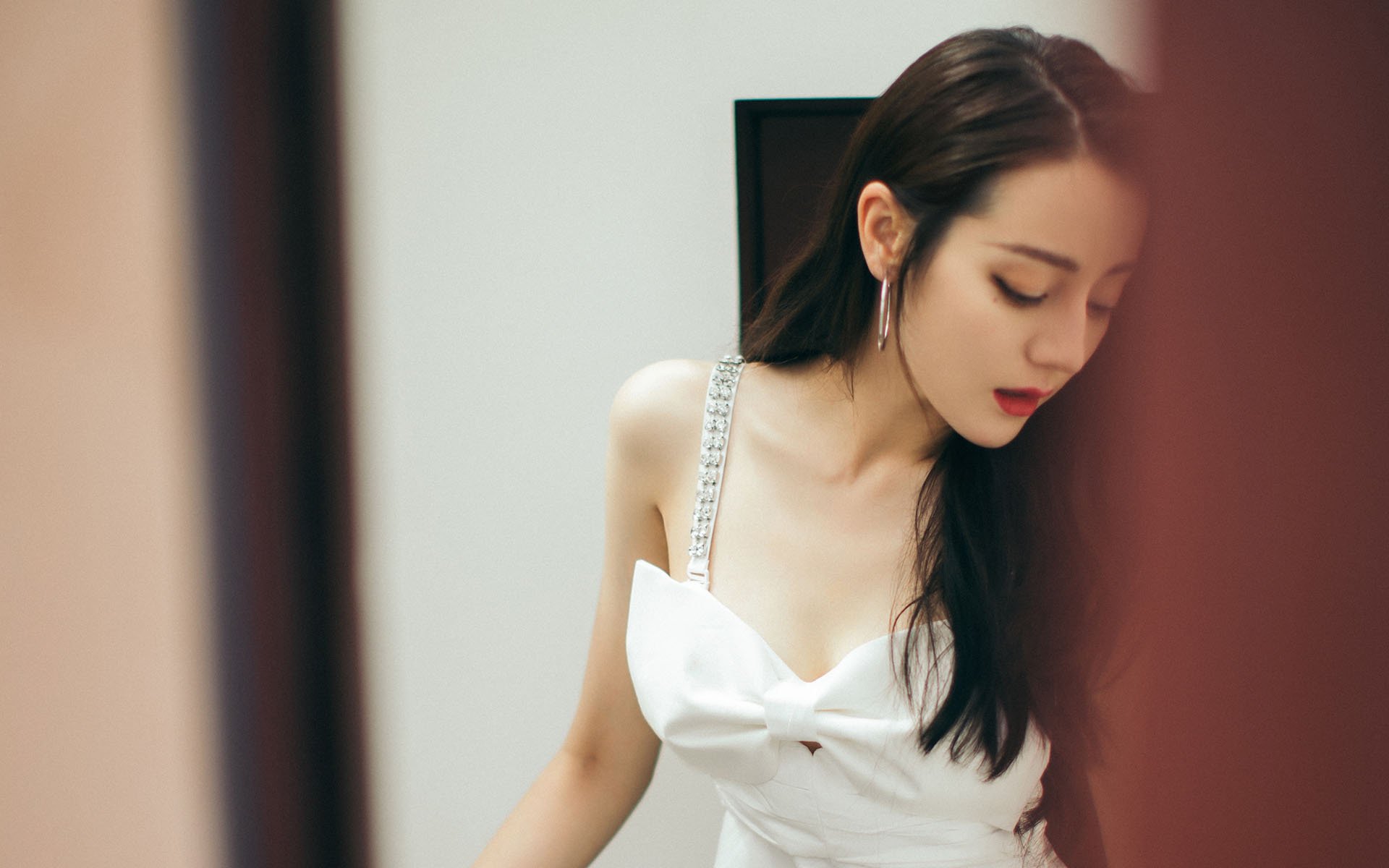 如果世界是一个球场，恩佐爆发，巴西提前终结悬念威尔士