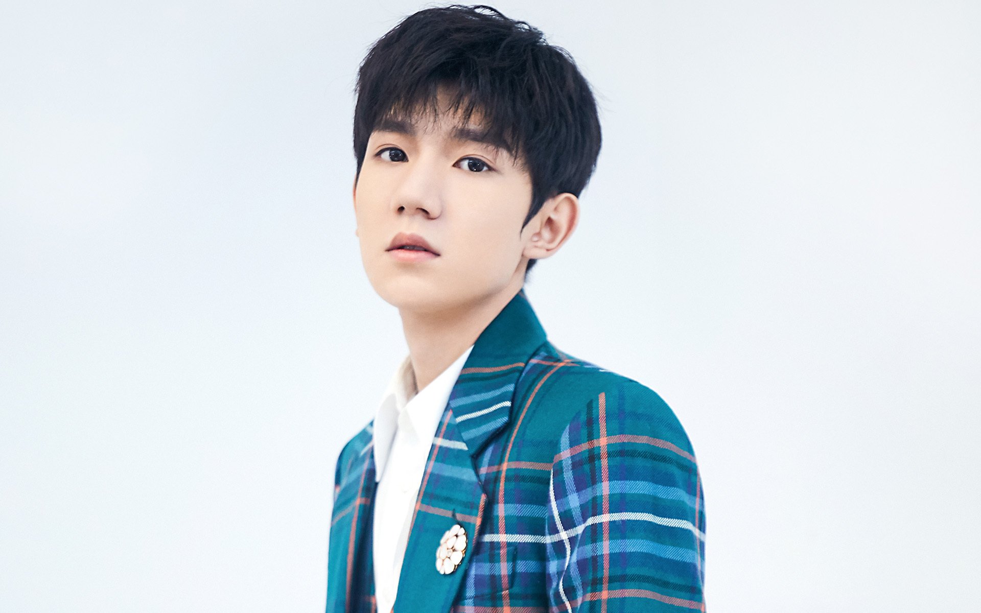 坚不可摧的长城,阿劳霍在英超争冠之夜铸造传奇