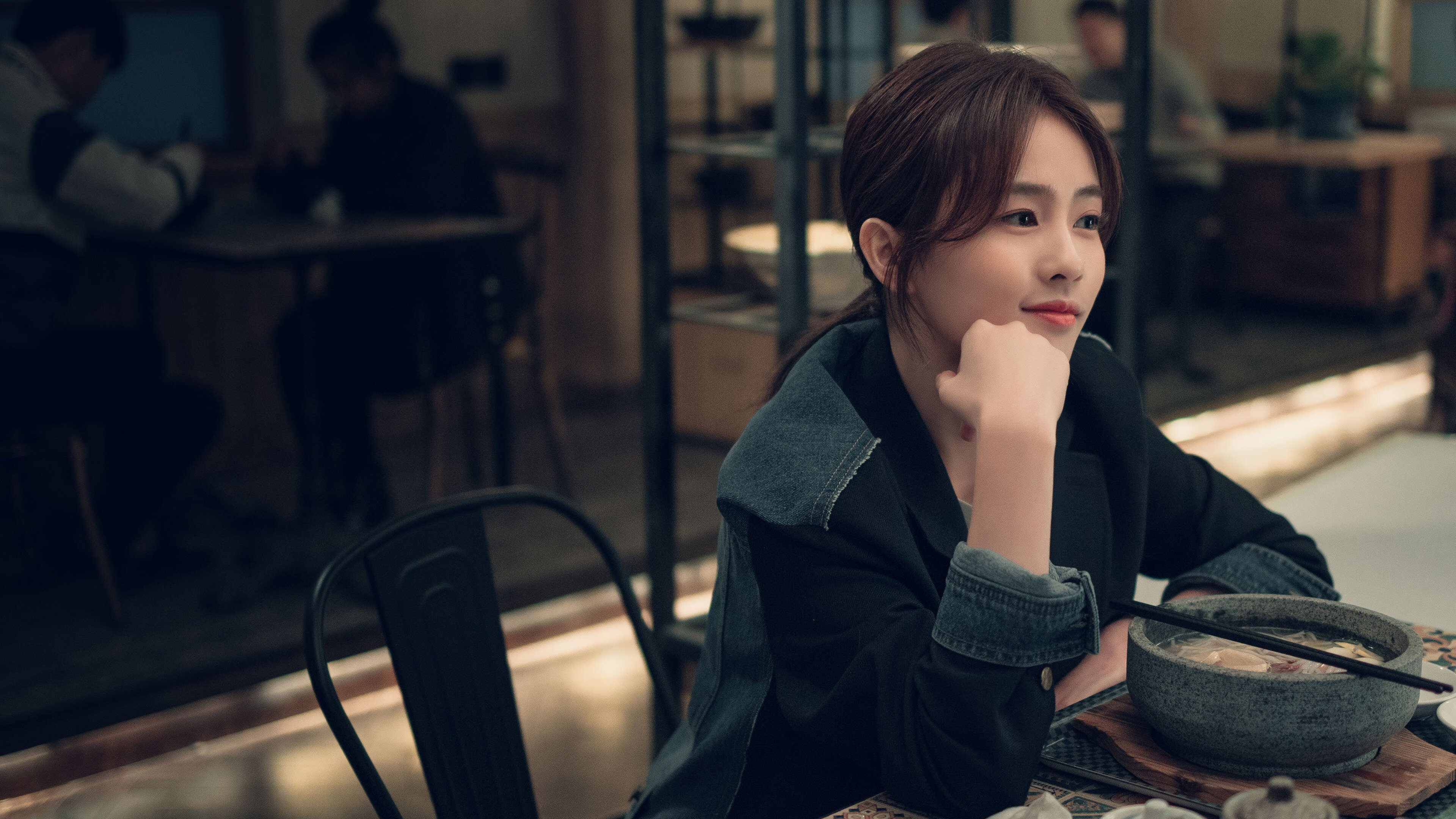 鹈鹕展翅，字母哥定乾坤