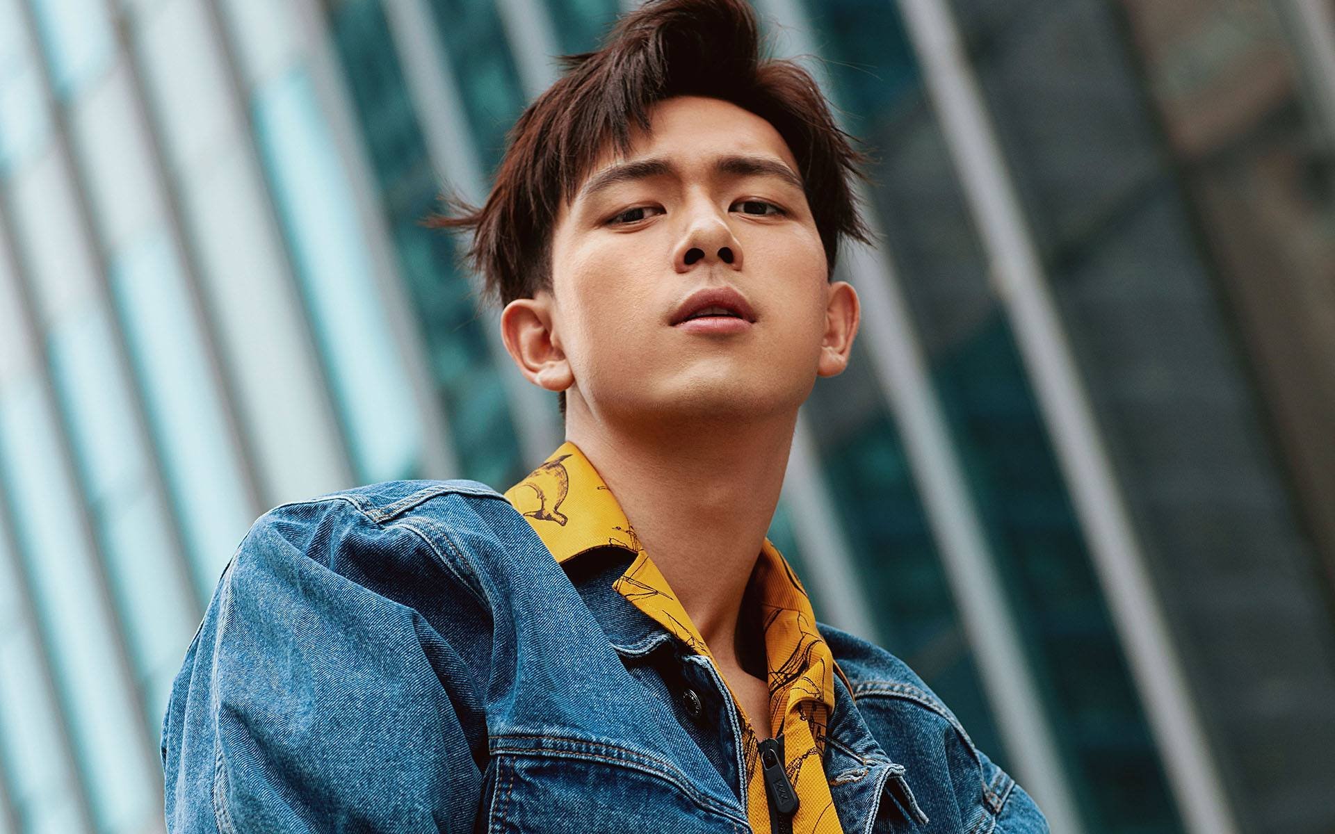 街道赛道与绿茵场，当F1节奏遇上非洲足球巅峰对决