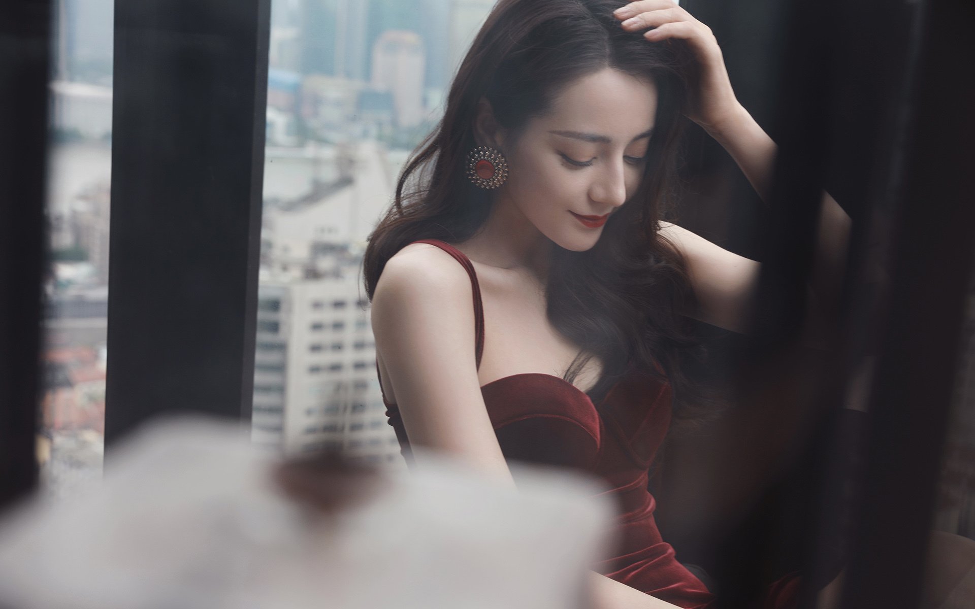 底特律铁壁锁绿军,字母哥利刃破长空—双城记下的篮球哲学