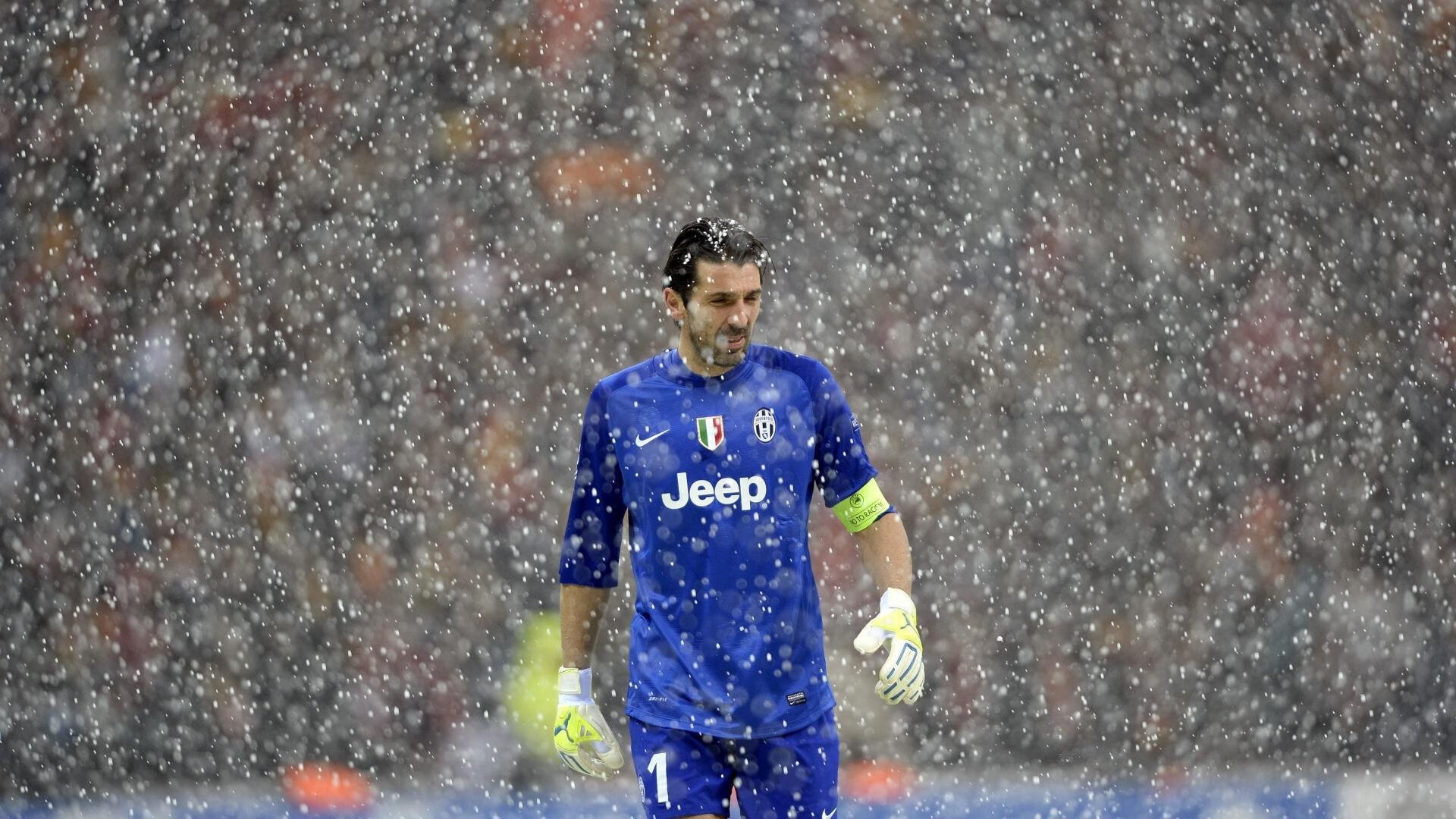 德式战车无情碾过罗纳河，李刚仁教科书式演绎中场艺术